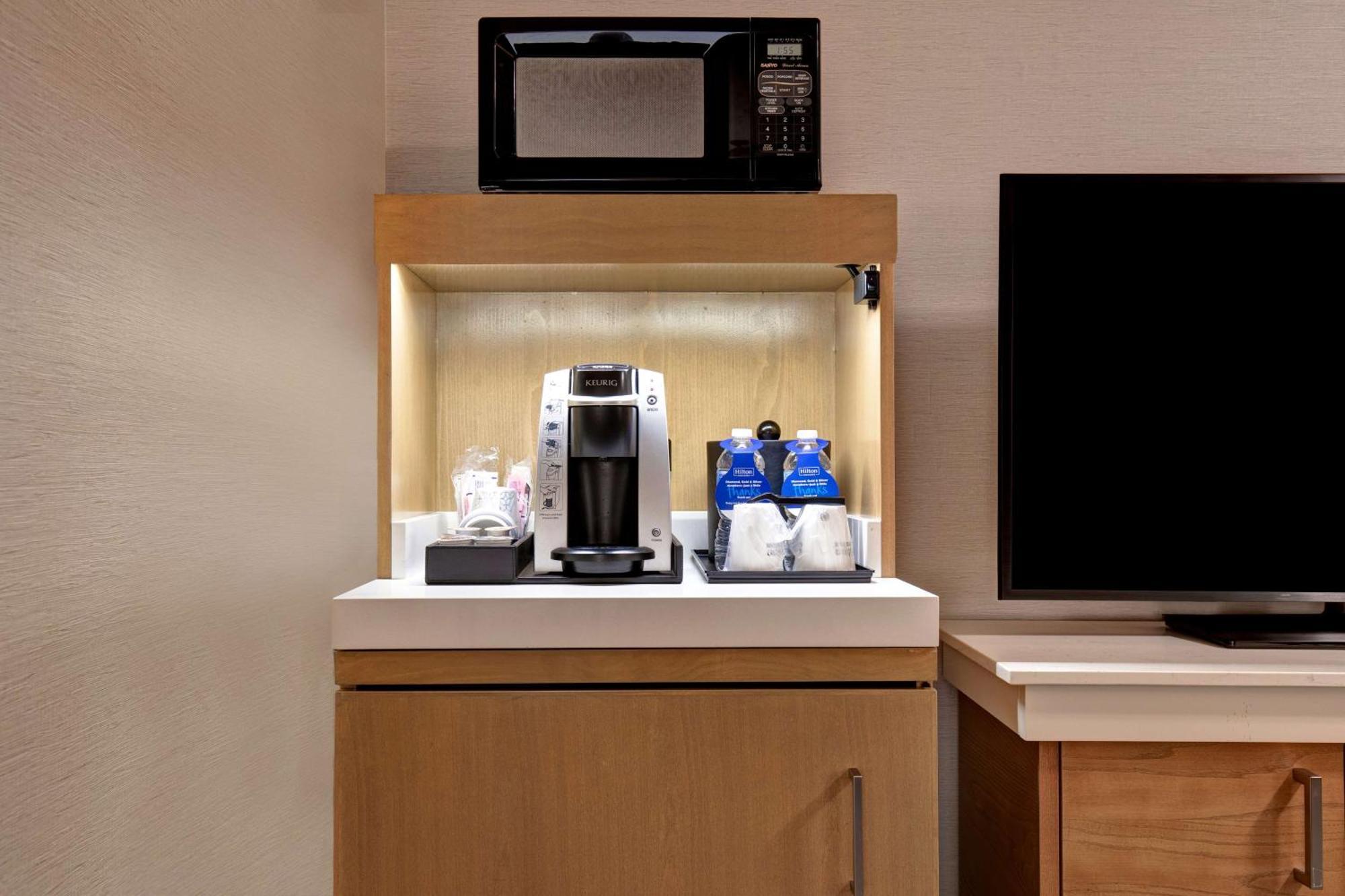 Hilton Garden Inn Portland/Beaverton Buitenkant foto