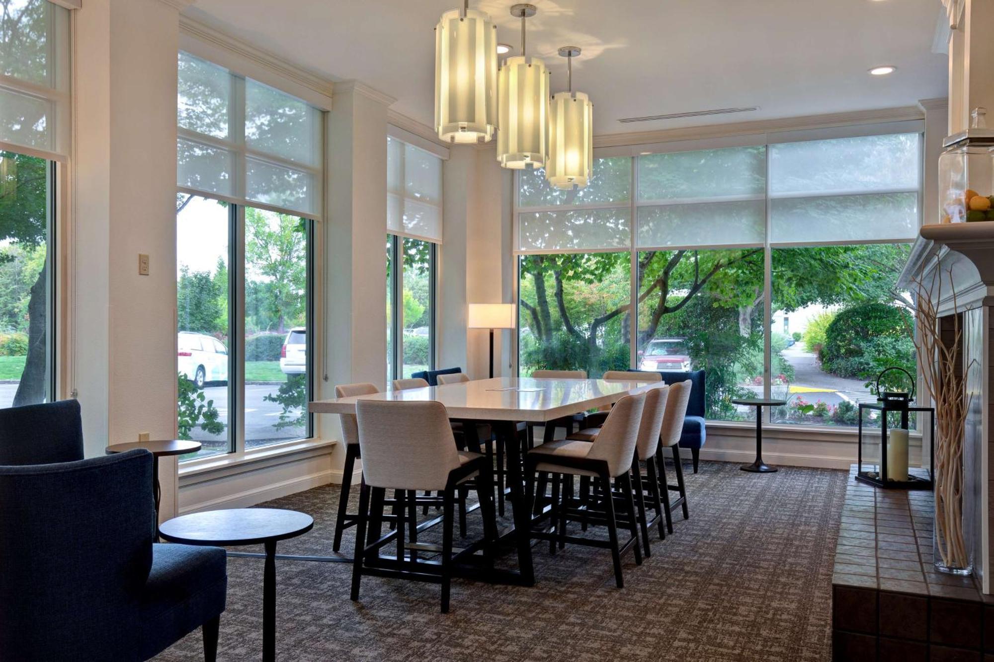 Hilton Garden Inn Portland/Beaverton Buitenkant foto